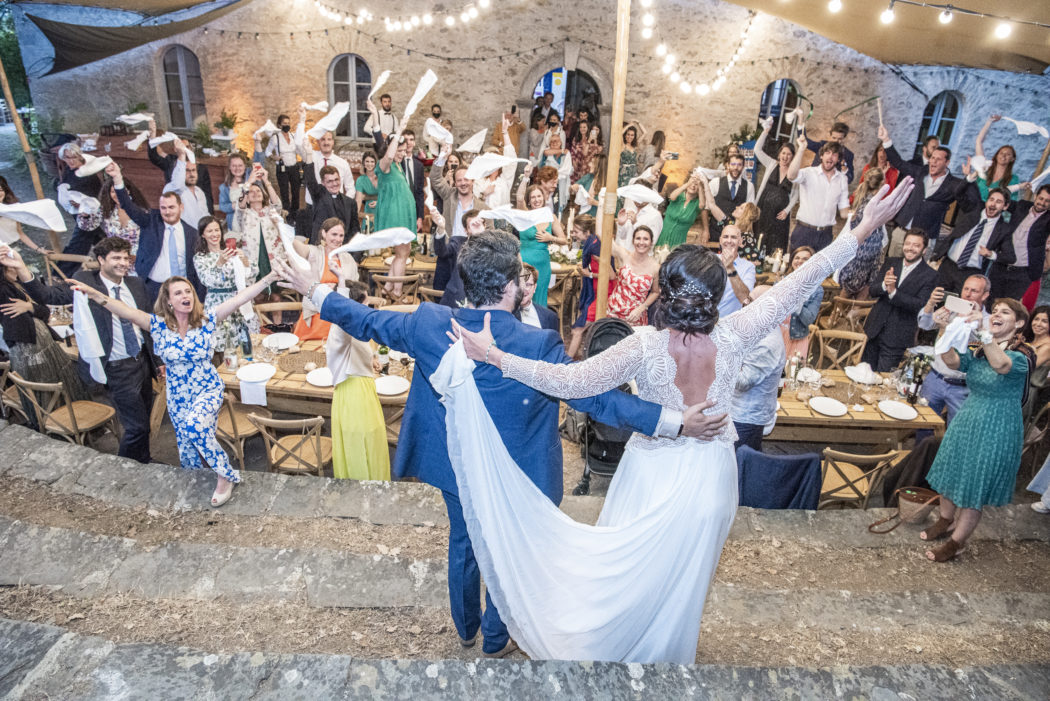 L'entrée des mariés LM Laure Mariage Wedding planner pays basque